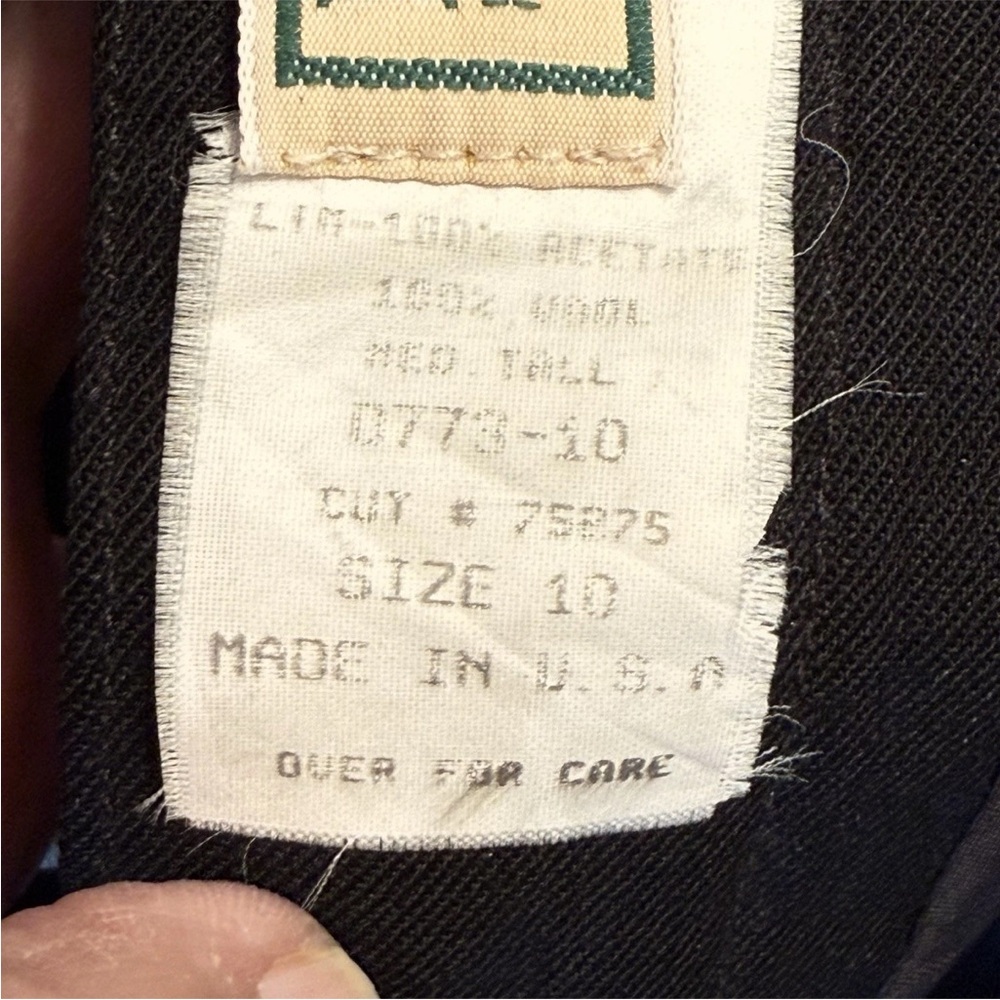 L.L Bean Wool 100% Size 10 /Medium Tall Black Pleated Women’s Pants - Picture 10 of 11